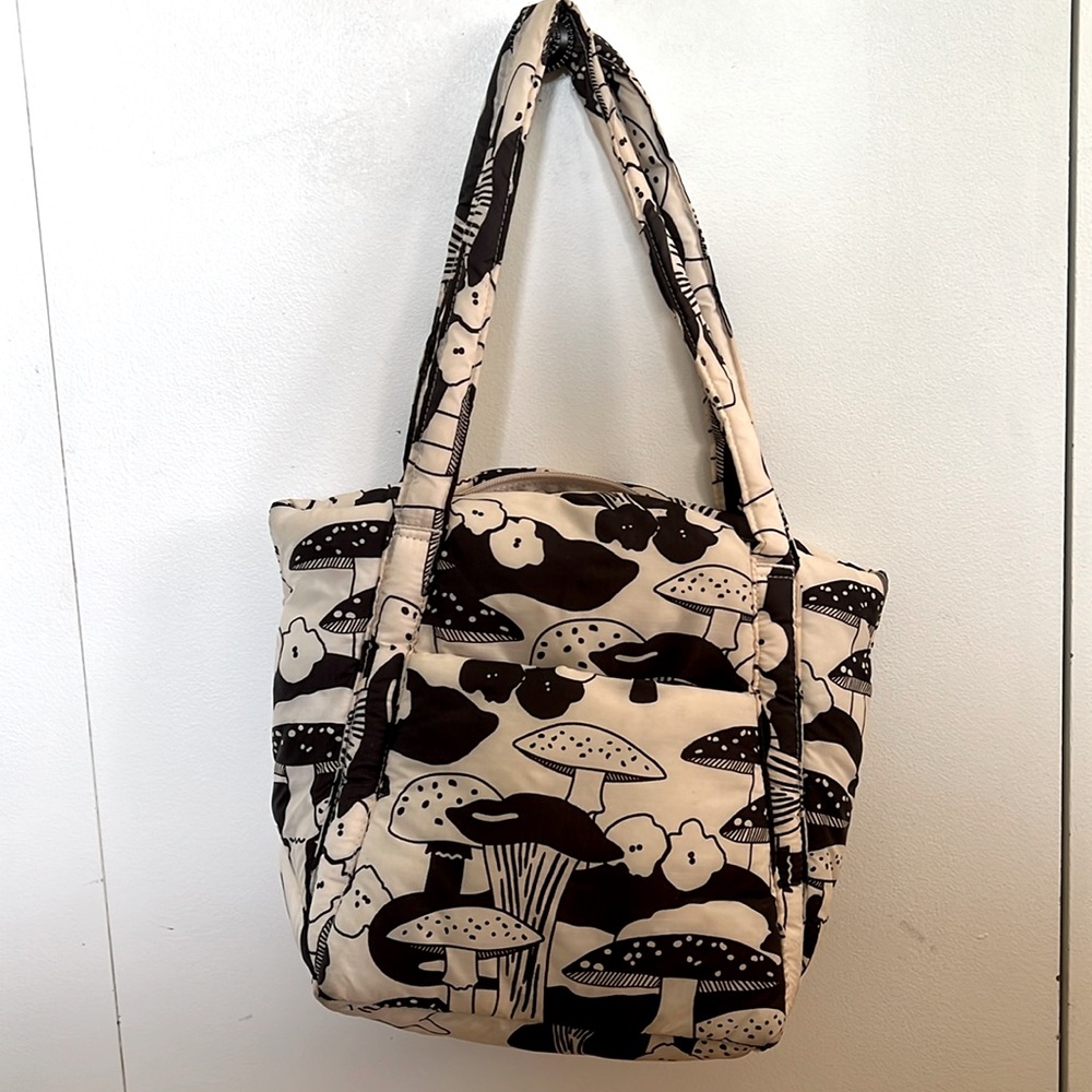 Baggu mushroom bag